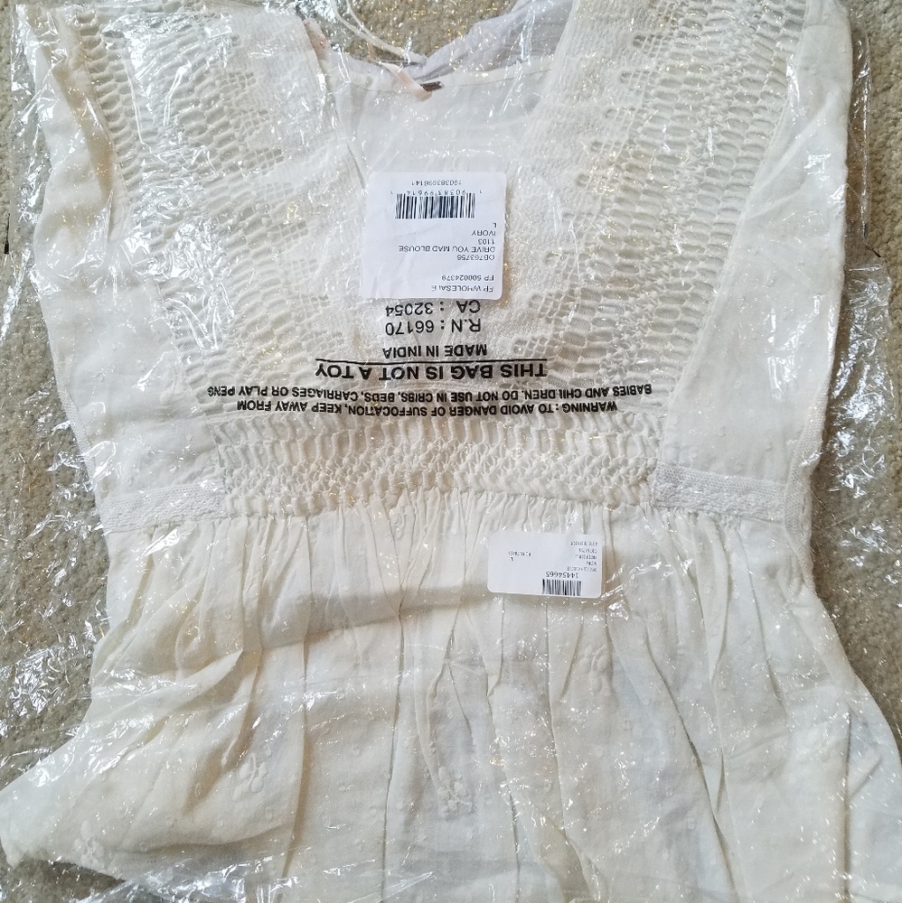 Free People Drive You Mad Blouse Cotton Lacey Embroidered Ivory Size Md & Lg NWT - Picture 16 of 16